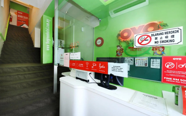 OYO 479 The Green Hotel