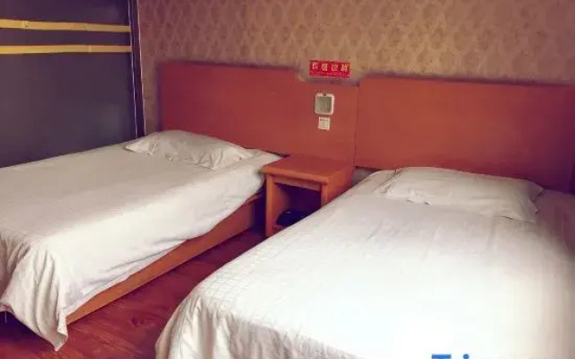 Urumqi Yaxin Express Hotel