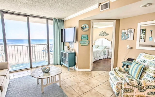 2 Mi to Golfing: Oceanfront Myrtle Beach Condo