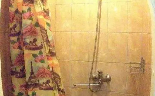 Hostel Variant