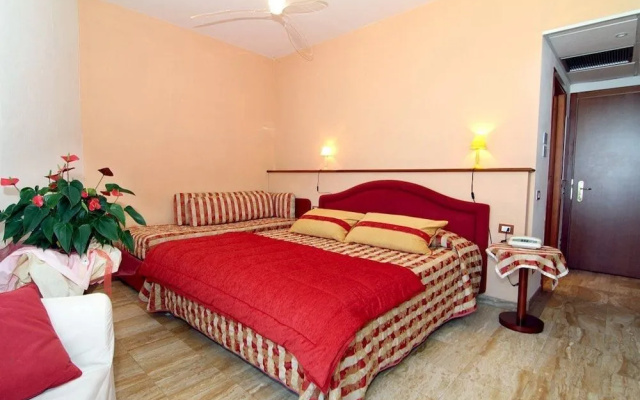 Hotel Sabbia Doro
