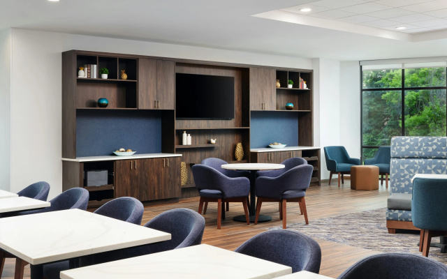 Hampton Inn Towson Downtown