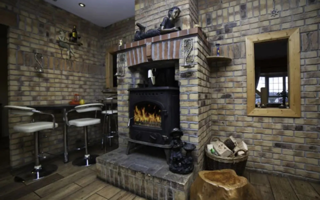 Dillon's bar & bistro