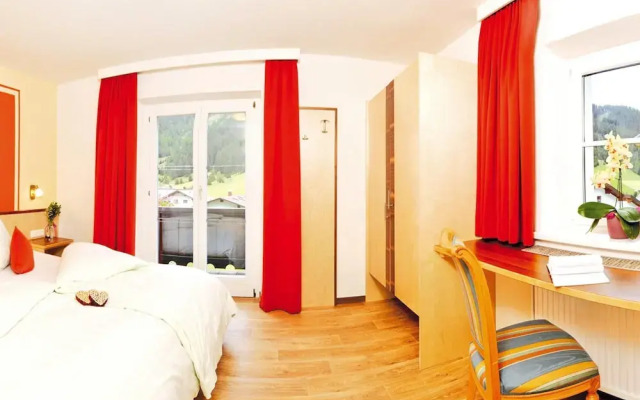 Apartment in Ischgl Overlooking the Mountains