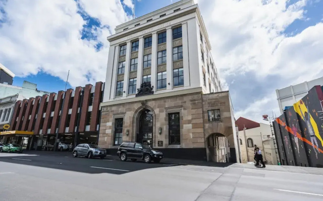 Deluxe Inner-city Apartment on Moray