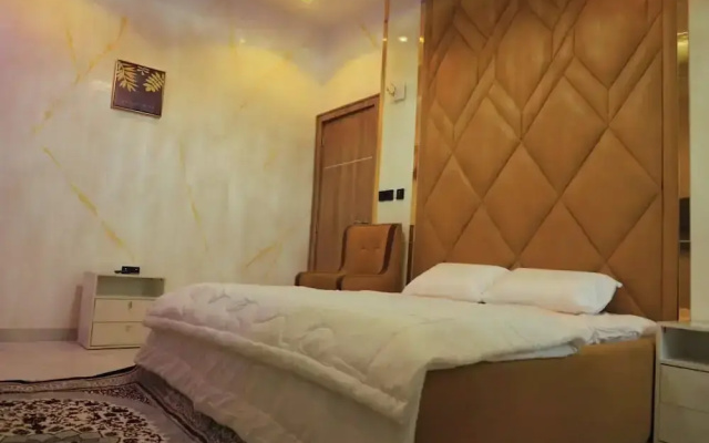 Grand Fweechvilla Hotel and Suites