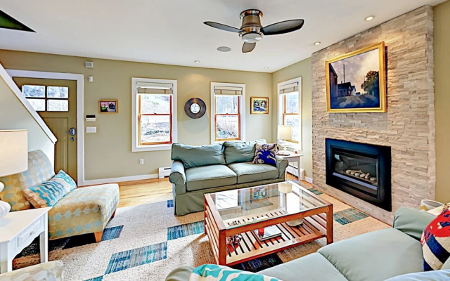 Bayberry Home 4 Bedrooms 3 Bathrooms Home