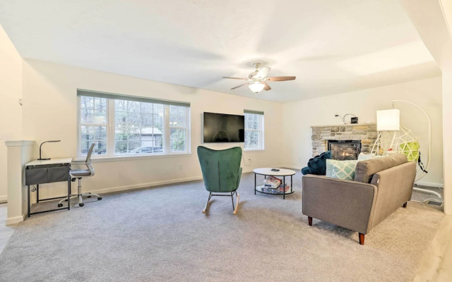 3 Mi to Kalahari: Pocono Summit Home w/ Game Room!