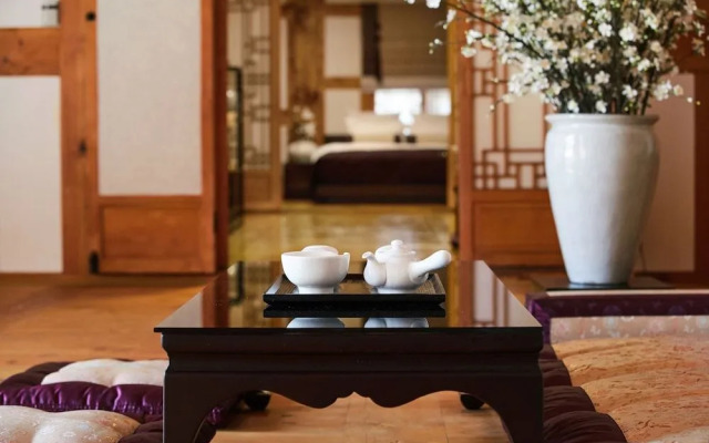 Hanok stay NAMWONYECHON