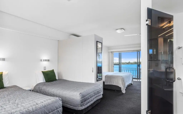 The Tauranga on the Waterfront Luxury Accommodation