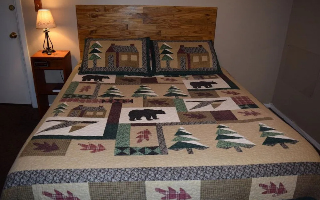 Landmark Inn