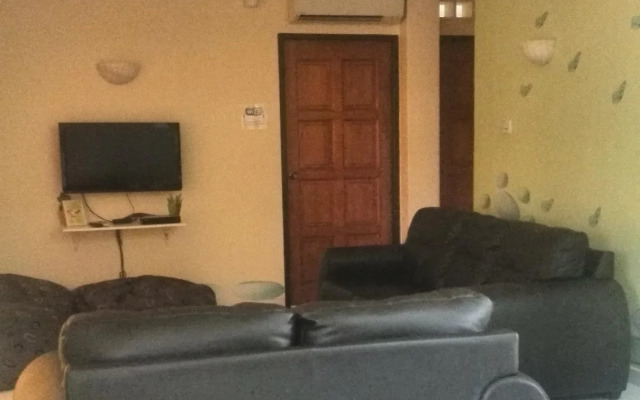 Abang Adik Service Suite Hotel Melaka