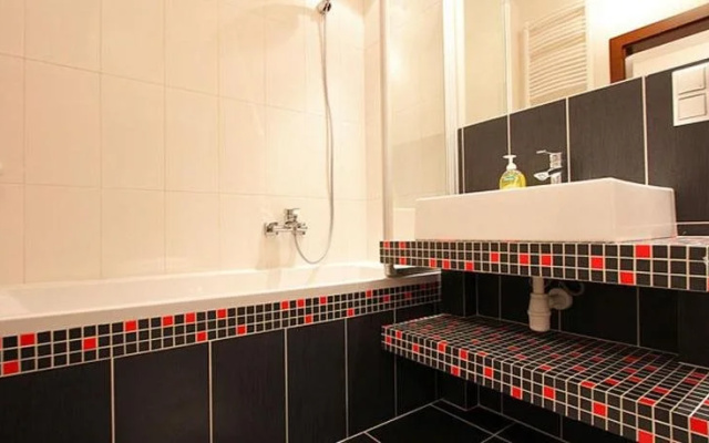 Capital Apartments - Old Town