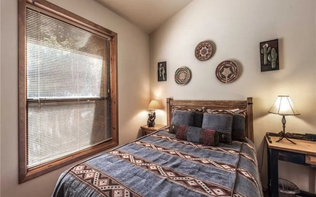 Homers Hideaway - Three Bedroom Cabin