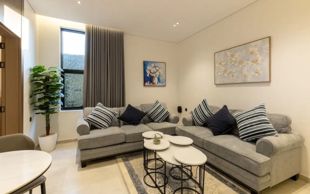 A Beautiful one BR Apartment With a Living Room