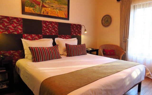 Oakhurst Hotel
