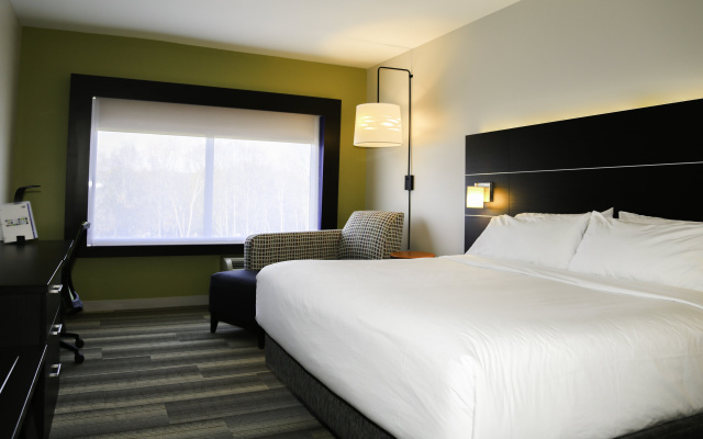 Holiday Inn Express & Suites Kingston-Ulster by IHG