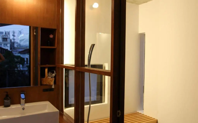 On The Same Hotel All Suite