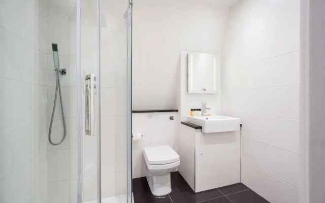 Apartment 5, 48 Bishopsgate by City Living London
