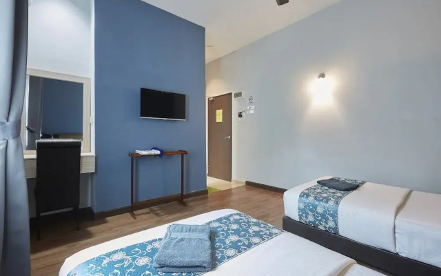 D' Qamar Guesthouse
