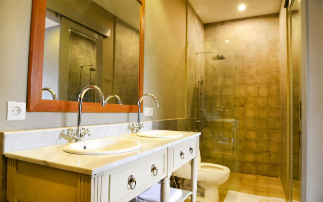 Jabu Beach Villa