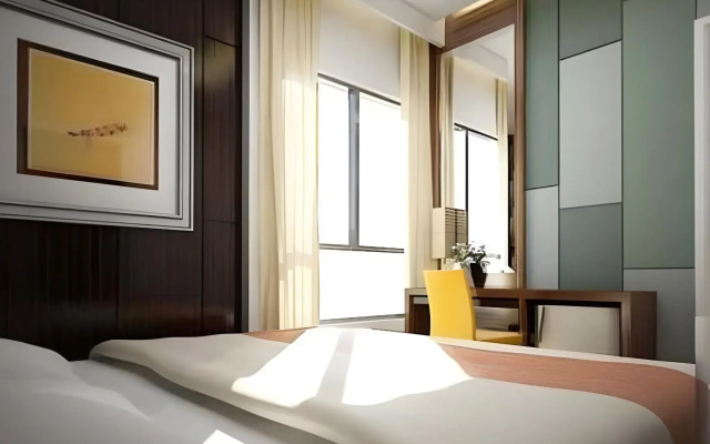 Splash Hotel