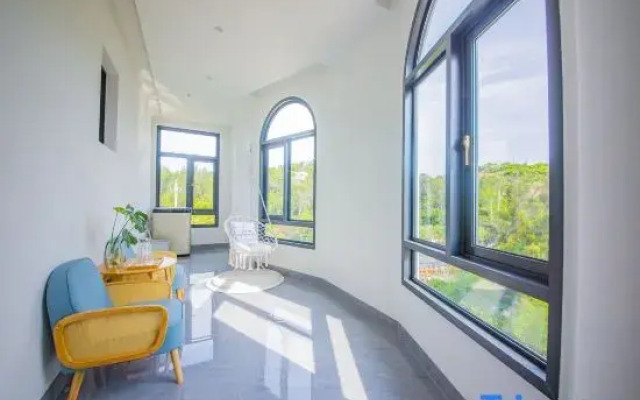 Weizhou Island Fanjian Xiaozhu Homestay (Lianchi Ao Beach Branch)