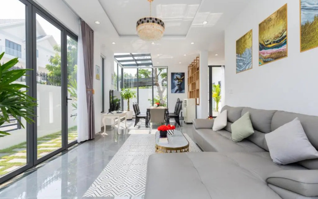 Palm Villa 31 (8 Phòng Ngủ) Khu Nghĩ Dưỡng Cao Cấp