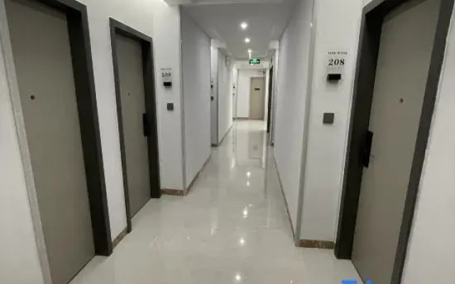 Zhaoqing Lizhi Hotel (Jinli Cultural and Sports Activity Plaza)