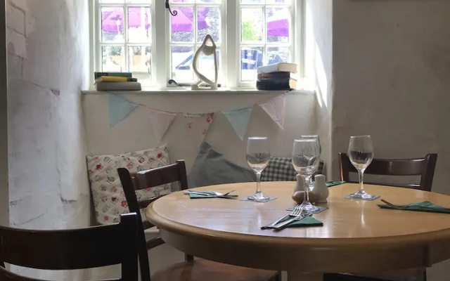 Drewe Arms Bunk Rooms