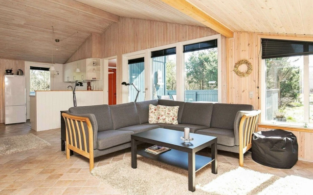 Peaceful Holiday Home in Ålbæk near Sea