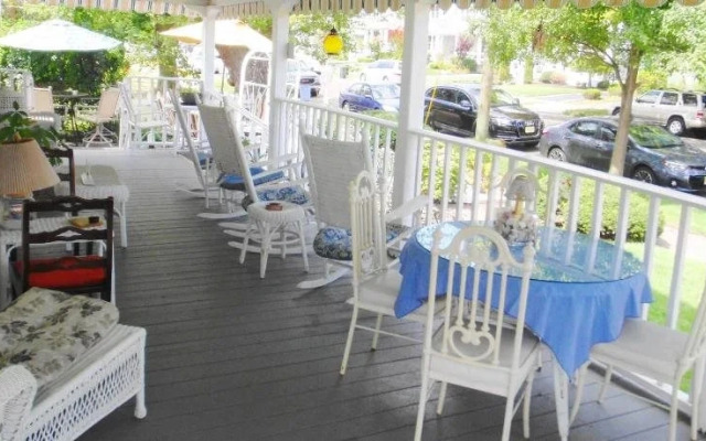 The Inn At The Shore