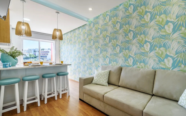 Paço de Arcos Suite & Beach Apartment
