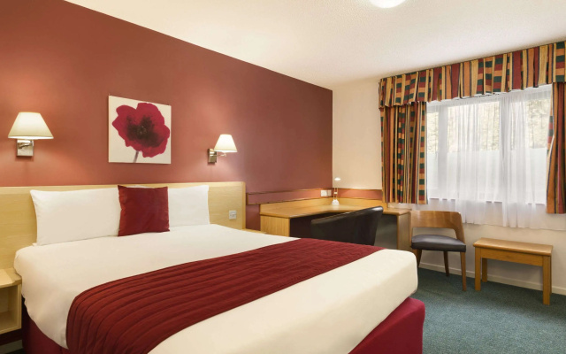 Days Inn by Wyndham Bradford M62