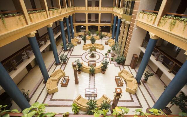 Отель Russia Hotel (Цахкадзор) Армения, Цахкадзор - отзывы, цены и фото номеров - забронировать отель Russia Hotel (Цахкадзор) онлайн вид на фасад