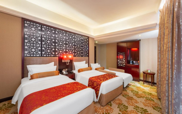 Metropole Hotel