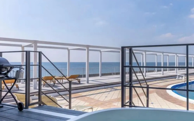 Space Key Point Riviera Zushi Marina