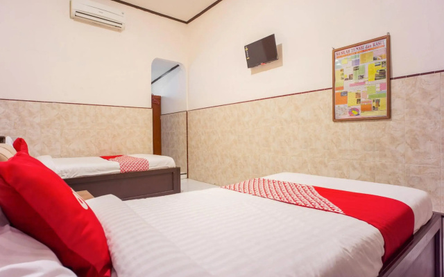 OYO 2180 Vina Vira Hotel