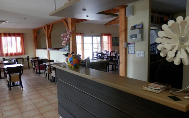 Ever Route 64 Brit Hotel Tarbes Ibos