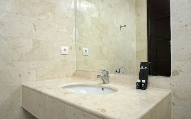 Luxury 2BR at The Empyreal Condominium Epicentrum Apartment