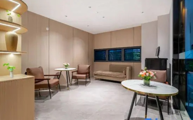 Zengyuan Quanheng Hotel (Nanya Fengqing First City Branch)