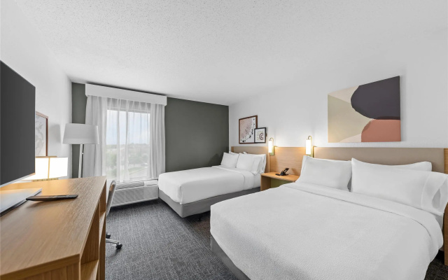 Spark by Hilton Cincinnati Airport South