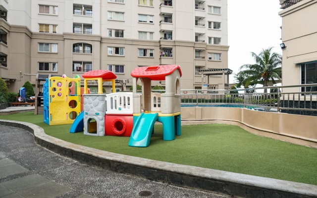 Warm And Homey 2Br At Marina Ancol Apartment