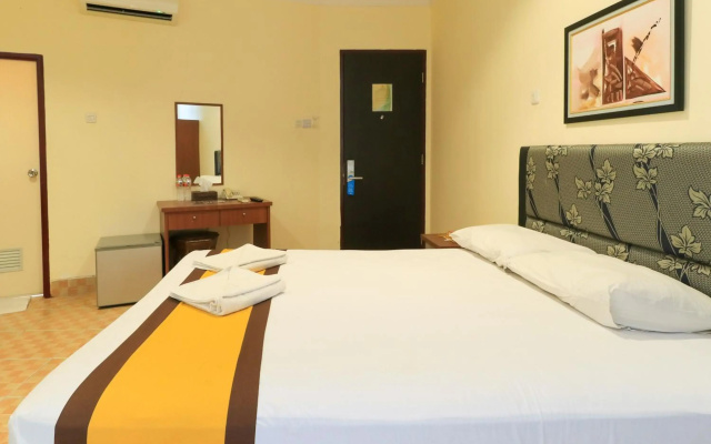 Hotel O near Mall Panakukkang formerly Al-Badar Hotel Syariah