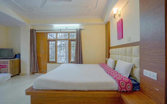 Shimla Woods 2BHK by Dumnu Homes