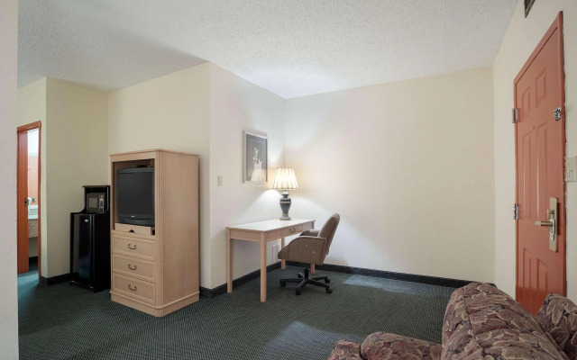Quality Inn & Suites Paragould