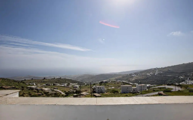 Tinos Delight