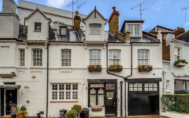 Отель Pont Street Mews Townhouse Великобритания, Лондон - отзывы, цены и фото номеров - забронировать отель Pont Street Mews Townhouse онлайн вид на фасад