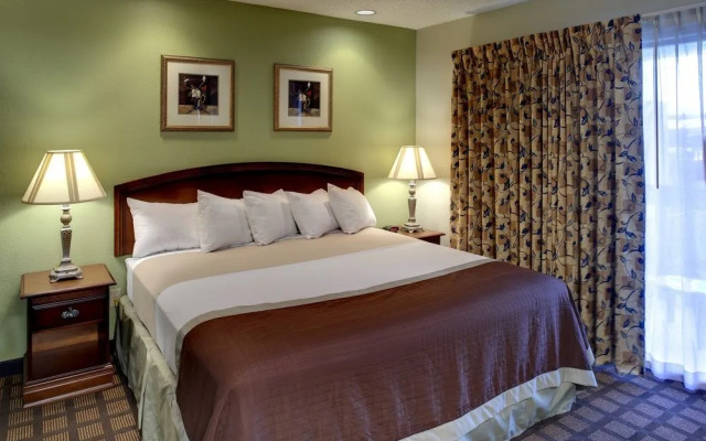 Orangewood Suites