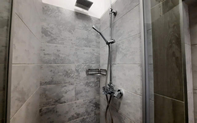 Lorf Hostel&Apartments